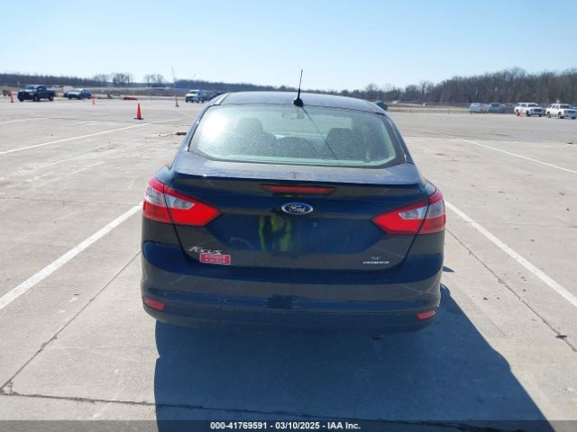 1FADP3F20EL389578 Ford FOCUS SE