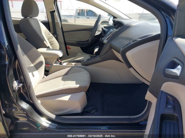 1FADP3F20EL389578 Ford FOCUS SE