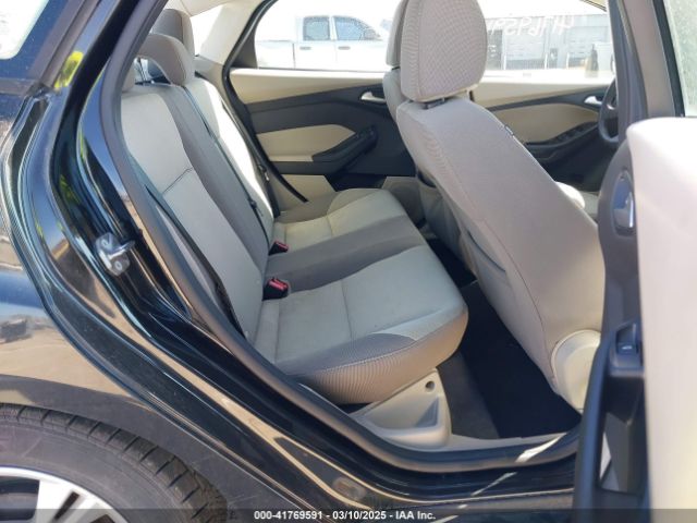 1FADP3F20EL389578 Ford FOCUS SE