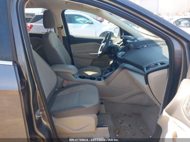 1FMCU0GX4EUA35320 Ford ESCAPE SE