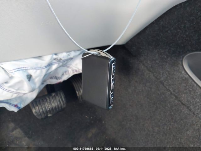 YV4L12UF6S2560078 Volvo Xc40 B5 Ultra Bright Theme