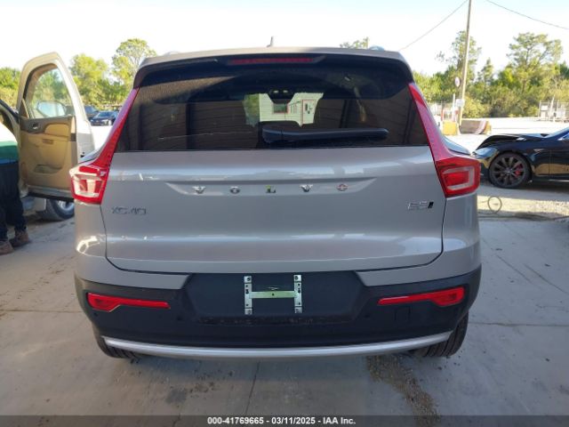 YV4L12UF6S2560078 Volvo Xc40 B5 Ultra Bright Theme