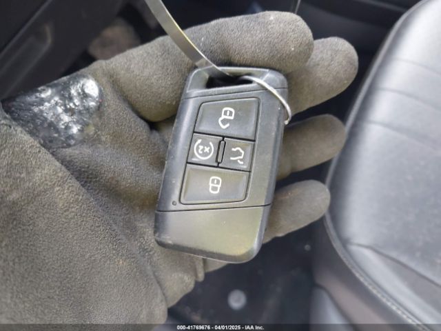 3VV2B7AX4NM118467 Volkswagen Tiguan 2.0t Se