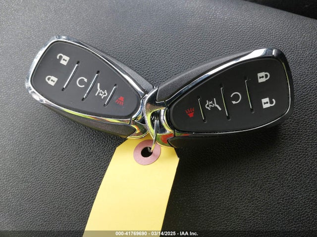 3GNAXUEV1NS101096 Chevrolet Equinox Awd Lt