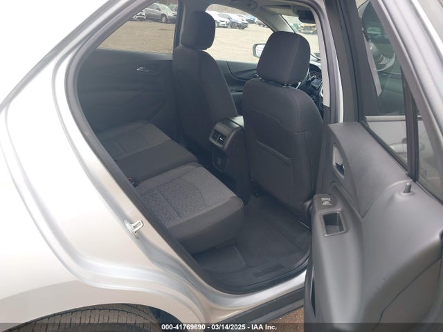 3GNAXUEV1NS101096 Chevrolet Equinox Awd Lt