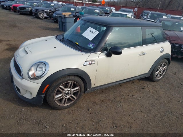 2012 MINI COOPER S WMWSV3C54CTY18673 Photo 1