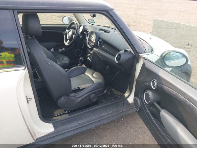 2012 MINI COOPER S WMWSV3C54CTY18673 Photo 4