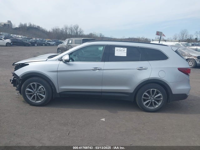 KM8SNDHF0HU174001 Hyundai Santa Fe Se