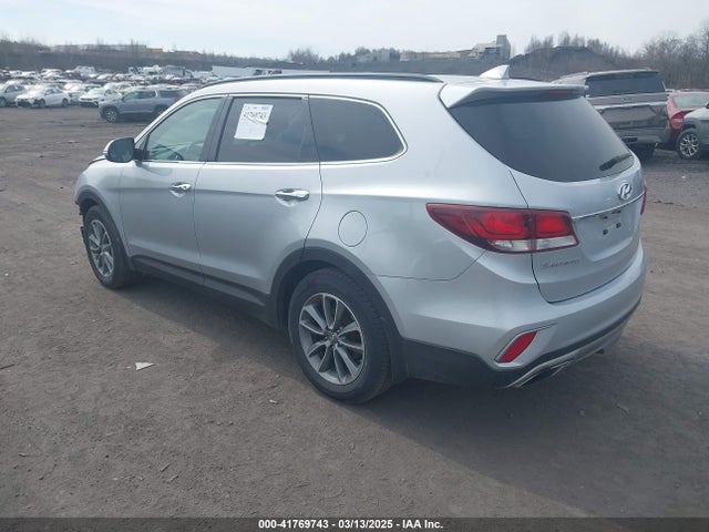 KM8SNDHF0HU174001 Hyundai Santa Fe Se