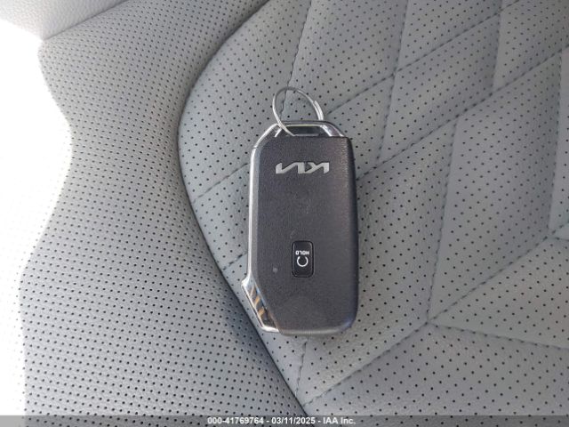 5XYK7CAF5PG108160 KIA Sportage X-pro Prestige