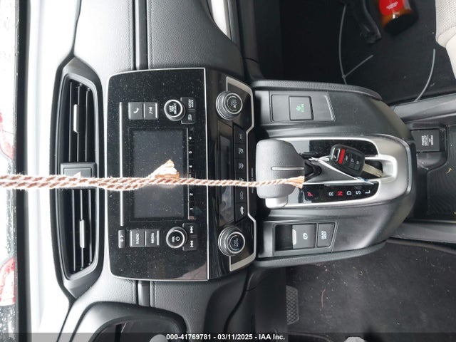 Honda CR-V LX 2019 2HKRW5H39KH416376 Image 11