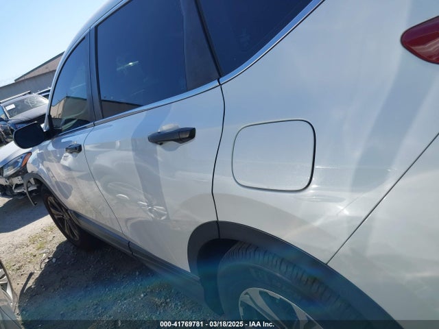 Honda CR-V LX 2019 2HKRW5H39KH416376 Image 15
