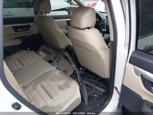 Honda CR-V LX 2019 2HKRW5H39KH416376 Image 8