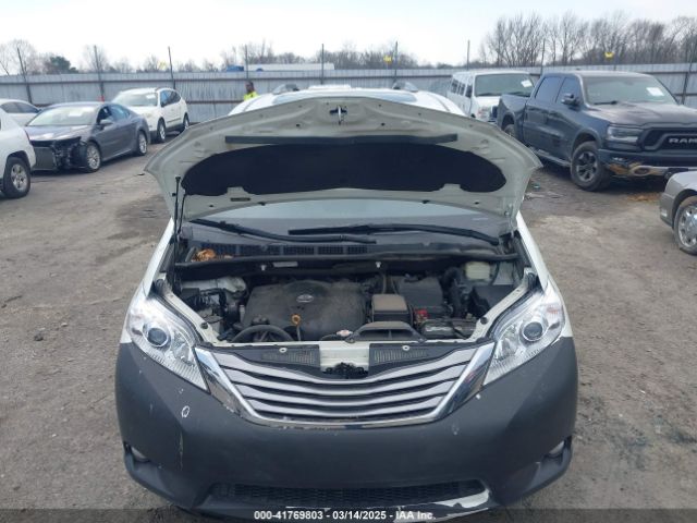 5TDYZ3DC2HS793132 Toyota Sienna Xle Premium 8 Passenger