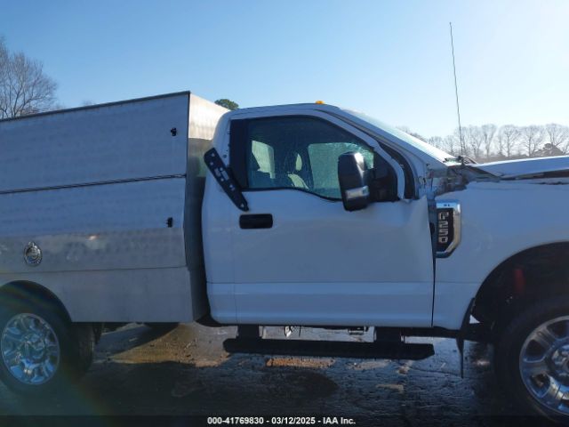 1FTBF2B68HED91160 Ford F-250 Xl
