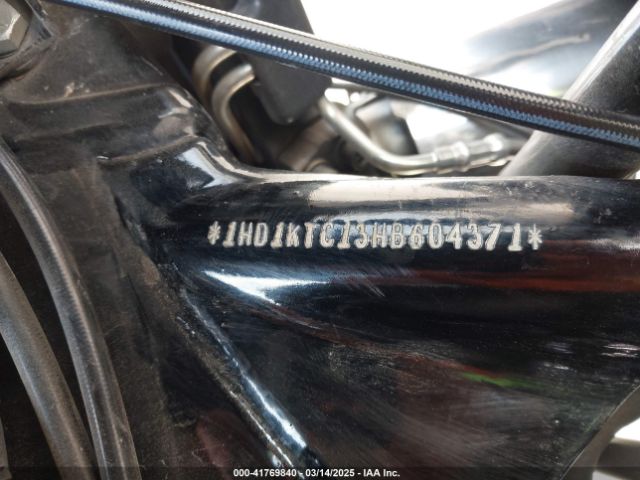 2017 HARLEY-DAVIDSON FLTRXS 1HD1KTC13HB604371 Photo 9
