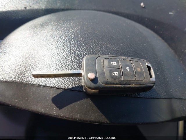 1G1PA5SH8E7340032 Chevrolet Cruze Ls Auto