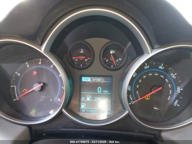 1G1PA5SH8E7340032 Chevrolet Cruze Ls Auto