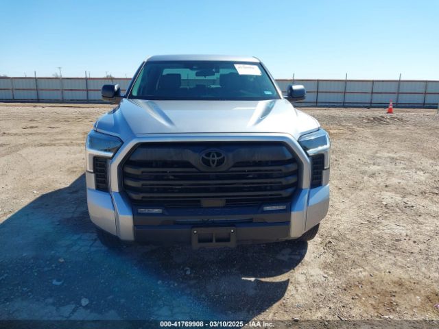5TFLA5DBXNX054407 Toyota Tundra Sr5