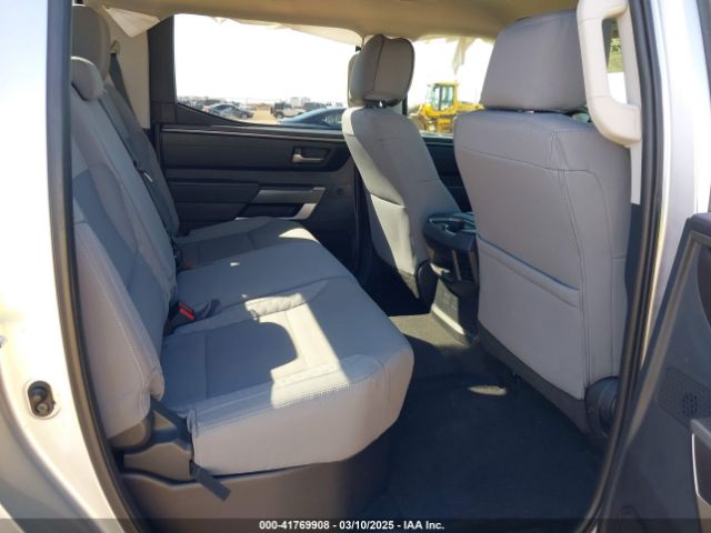 5TFLA5DBXNX054407 Toyota Tundra Sr5