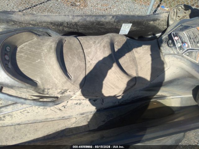 2022 SEA DOO RXT-300 YDV58281B222 Photo 9