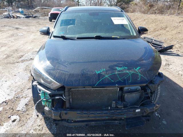 KM8J33A21JU690750 Hyundai Tucson Value