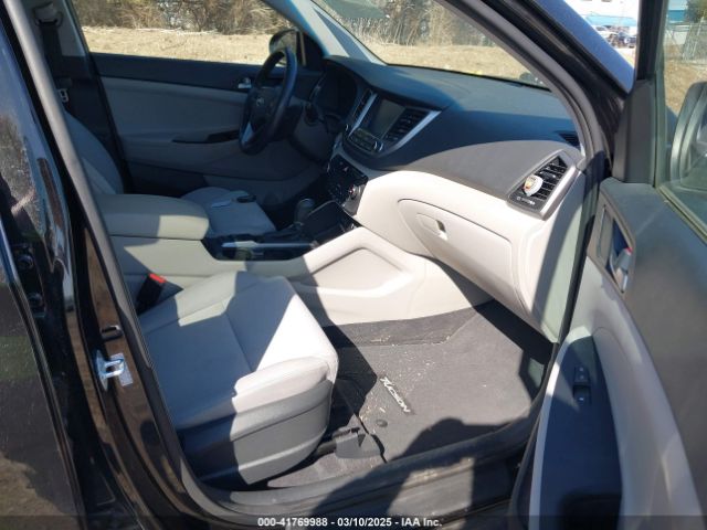 KM8J33A21JU690750 Hyundai Tucson Value