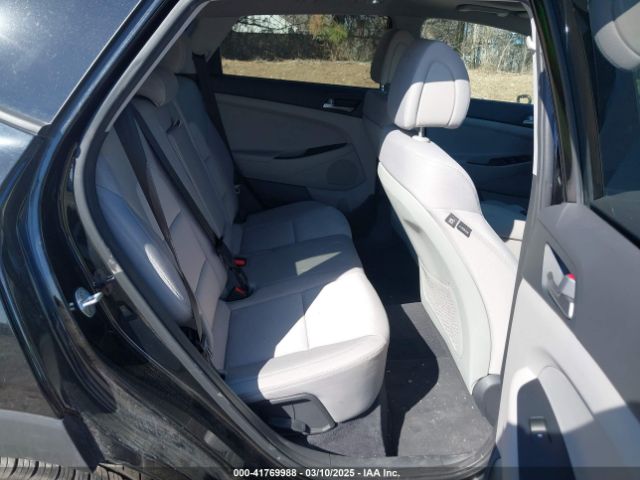 KM8J33A21JU690750 Hyundai Tucson Value