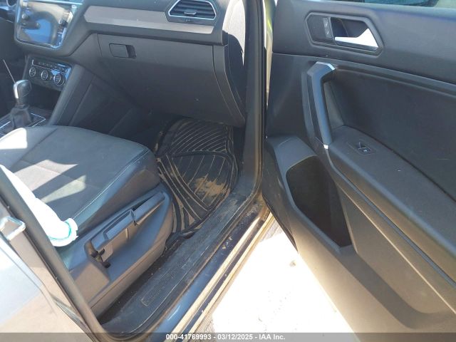 2020 VOLKSWAGEN TIGUAN 3VV3B7AX2LM091190 Photo 4