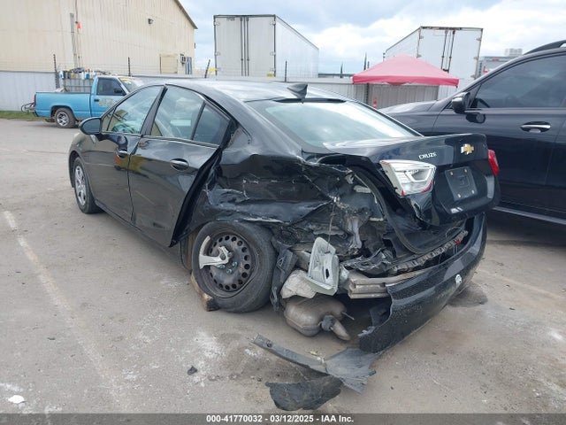 1G1BC5SM8H7144405 Chevrolet Cruze Ls Auto