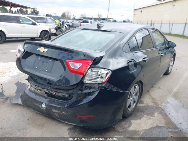 1G1BC5SM8H7144405 Chevrolet Cruze Ls Auto