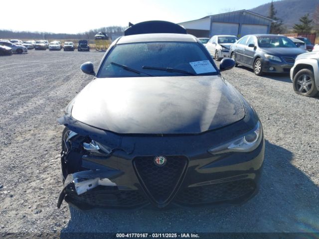 ZARFAEEN7J7592522 Alfa Romeo Giulia Ti Sport Awd