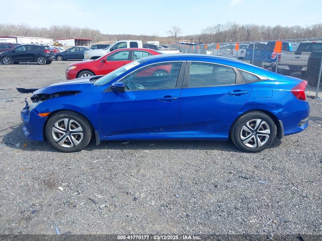 19XFC2F55HE202061 Honda Civic Lx