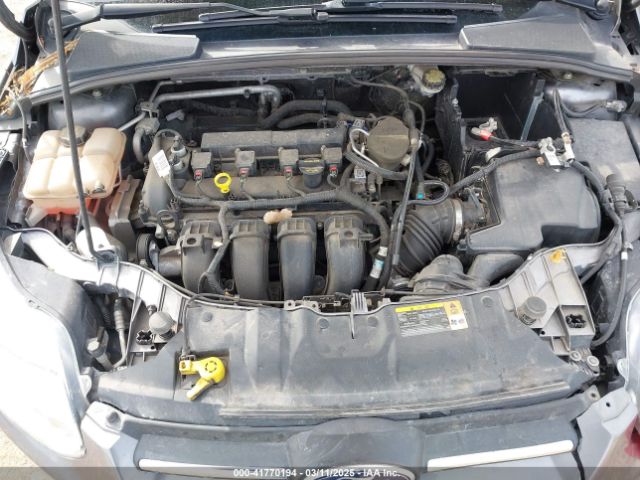 1FADP3K21EL185068 Ford FOCUS SE