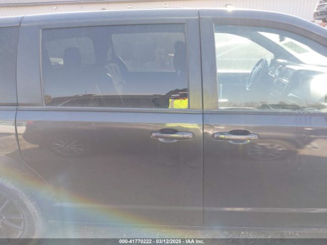 2C4RDGBGXKR727315 Dodge Grand Caravan Se Plus