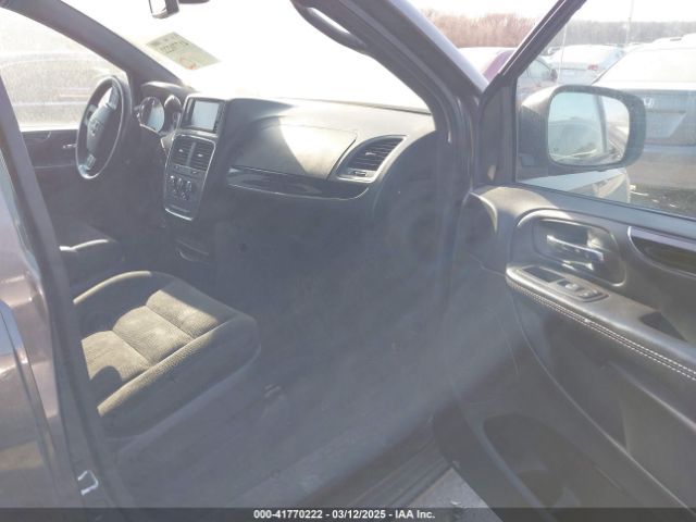 2C4RDGBGXKR727315 Dodge Grand Caravan Se Plus