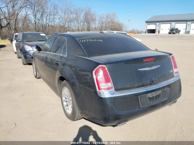 2014 CHRYSLER 300 2C3CCAAG3EH252841 Photo 2