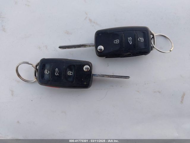 1VWAS7A33GC018434 Volkswagen Passat 1.8t S
