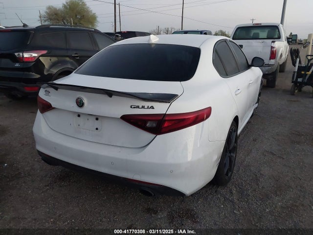 ZARFAMAN2L7626823 Alfa Romeo Giulia Rwd