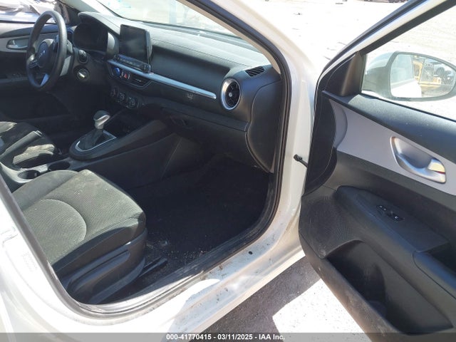 3KPF24AD2RE768659 KIA FORTE LX
