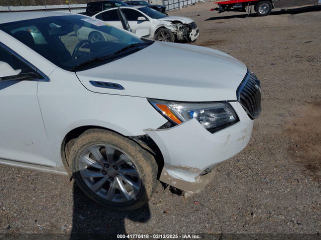 1G4GB5G39GF104320 Buick Lacrosse Leather