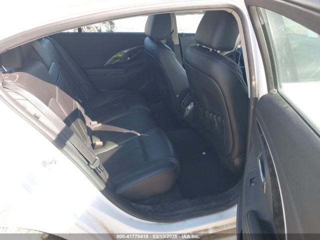 1G4GB5G39GF104320 Buick Lacrosse Leather
