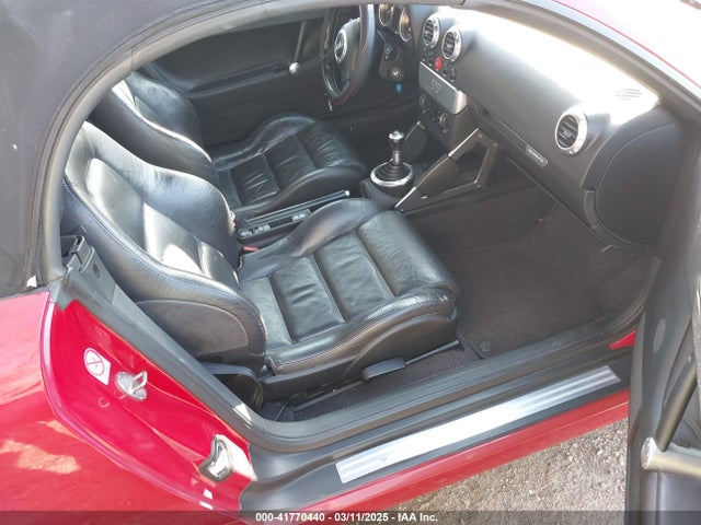 2001 AUDI TT TRUUT28N811006697 Photo 4