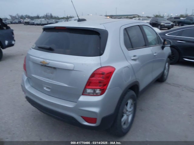 3GNCJKSBXLL296356 Chevrolet Trax Fwd Ls