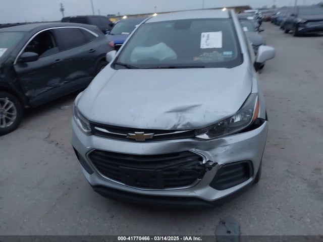 3GNCJKSBXLL296356 Chevrolet Trax Fwd Ls
