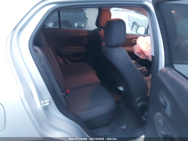 3GNCJKSBXLL296356 Chevrolet Trax Fwd Ls