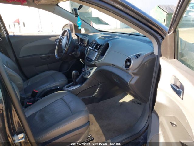 1G1JE6SB7F4102851 Chevrolet Sonic Ltz Auto