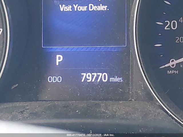 NMTKHMBX5JR051428 Toyota C-hr Xle Premium