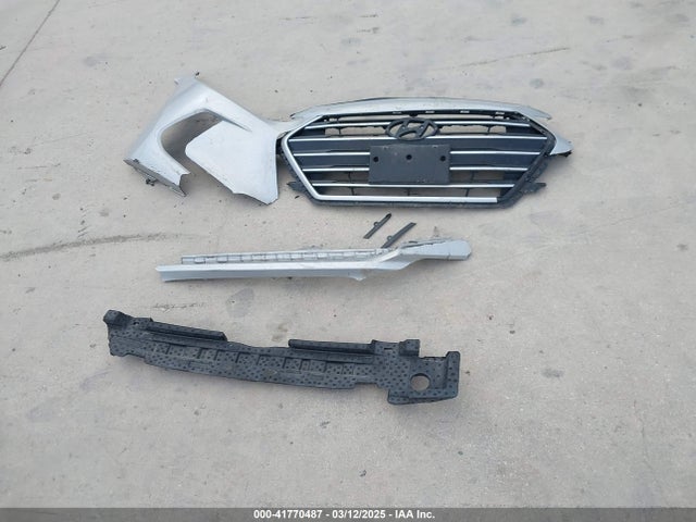 5NPD84LF4JH395953 Hyundai ELANTRA SEL
