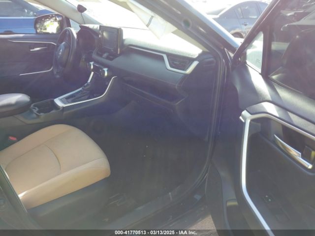 2T3W1RFV2MC132937 Toyota Rav4 Xle